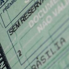 Minas Gerais prorroga para 1º de julho exigência do CRLV 2020