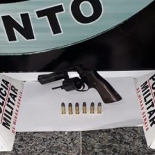 Homem é preso por posse ilegal de arma de fogo no Santa Clara