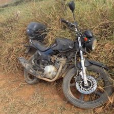 Viçosa: Roubo de moto, assaltantes são presos após baterem em Viatura
