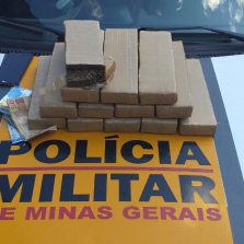 Motorista é preso transportando drogas na MG 262, em Ponte Nova