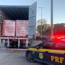 PRF apreende carga de cerveja sem comprovação de origem fiscal