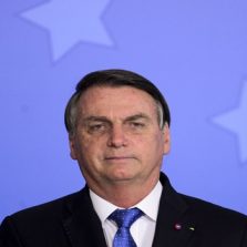 Por 5 votos a 2, TSE torna Bolsonaro inelegível por oito anos