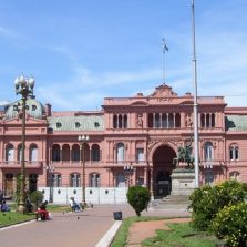 Graduação na Argentina: Saiba mais sobre custo de vida, visto, taxa de matrícula e as principais universidades do país