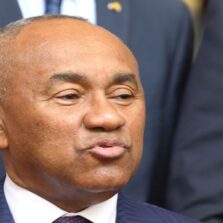 Fifa afasta dirigente africano por cinco anos após inquérito de ética