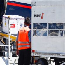 Minas Gerais recebe mais de 190 mil doses da vacina contra a covid-19
