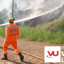 Incêndio em vegetação mobiliza Bombeiros no Júlia Molar