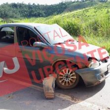 Motorista perde o controle e capota na rodovia Viçosa/Teixeiras