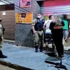 Aglomeração: Bar no Amoras é interditado em ação conjunta da PMV e Polícia Militar