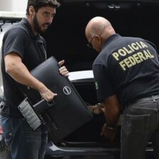 Polícia Federal apura falsa oferta de vacinas contra covid-19