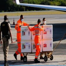 Estado distribui 542.550 doses de vacina contra covid-19 às 28 Regionais de Saúde