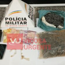 Suspeito é preso com drogas após fugir da PM e cair do telhado em Viçosa