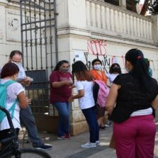 Escolas particulares devem priorizar filhos de profissionais da saúde