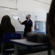 Escolas municipais reiniciam hoje aulas em São Paulo