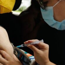 Covid-19: 2,3 mil prefeituras querem vacinação obrigatória
