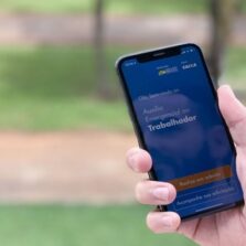 Caixa paga hoje auxílio emergencial a nascidos em agosto