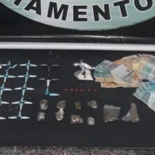 PM apreende drogas no Nova Viçosa