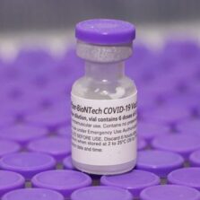 Minas recebe mais 237.510 doses de vacinas da Pfizer