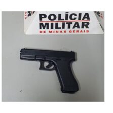 Homem é preso por dirigir bêbado e ameaçar frentista com arma de brinquedo