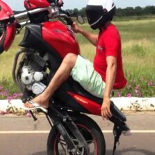 Empinar a moto: Minas Gerais é o 2º estado com maior número de indenizações por acidentes com esse tipo de veículo
