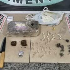 Homem é preso com drogas em Coimbra