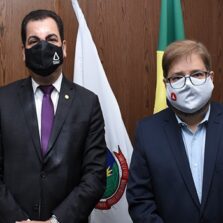 Chefes dos poderes Judiciário e Legislativo se reúnem no TJMG