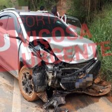 Acidente na divisa entre Coimbra/São Geraldo deixa dois feridos