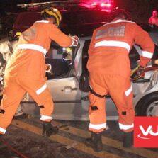 Colisão frontal deixa oito feridos na Br120 em Coimbra