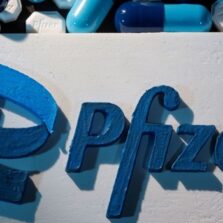 Pfizer aprova primeiro comprimido contra a covid-19