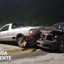 Colisão envolvendo três veículo no Romão dos Reis