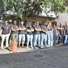 Agentes de segurança pública fazem manifestação em Viçosa