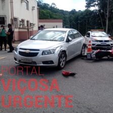 Colisão entre moto e carro deixa dois feridos na UFV