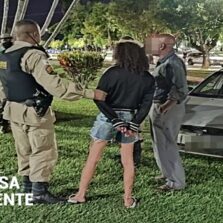 Condutora com sinais de embriaguez é presa após acidente na UFV