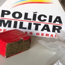 Mulher é presa com droga em Ervália