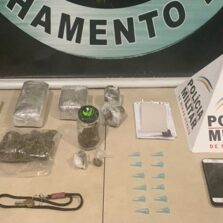 Suspeito é preso com drogas na Rua dos Passos em Viçosa
