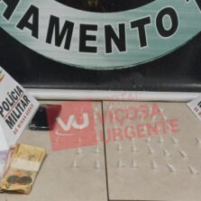 Suspeita de tráfico de drogas é detida na Avenida Santa Rita