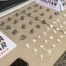 PM apreende drogas na rua São José