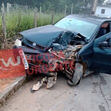 Bandidos furtam carro e sofrem acidente em Coimbra