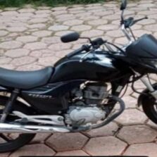 Ladrões furtam moto na rua dos Passos em Viçosa