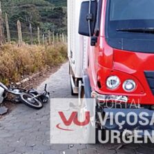 Araponga: acidente entre moto e caminhão deixa adolescente ferido