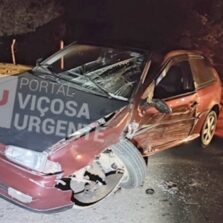 Colisão envolve três carros no PRM em Canaã
