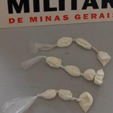 Suspeito é preso com droga em Araponga