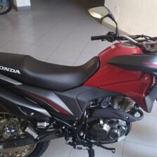 Em Viçosa, assaltantes armados roubam moto no campus da UFV.
