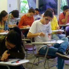 Mais de 32 mil farão Vestibular Uemg neste domingo (29/1) em 16 municípios mineiros