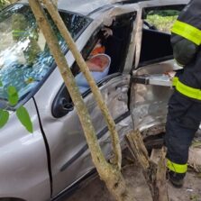 Em Teixeiras: Mulher ficar ferida em acidente na Br120
