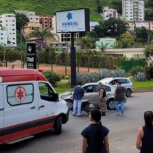 Em Viçosa: Colisão deixa motoqueiro ferido no João Braz