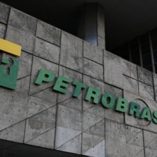 Concurso da Petrobras encerra inscrições nesta quarta-feira