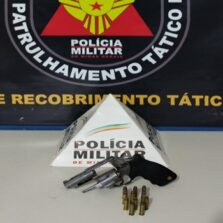 Ponte Nova: Homens são presos com arma de fogo no Bairro São Pedro.