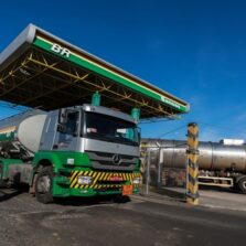 Petrobras reduz preço do diesel para as distribuidoras