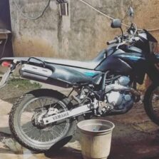 Assaltantes roubam moto no centro de Viçosa