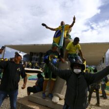 Governo proibirá contratos com empresas envolvidas em atos golpistas